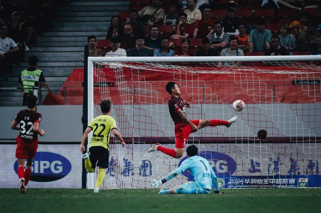 旺财28官网-决定冠军走势的解围！穆帅心有余悸盛赞李昂颜骏凌